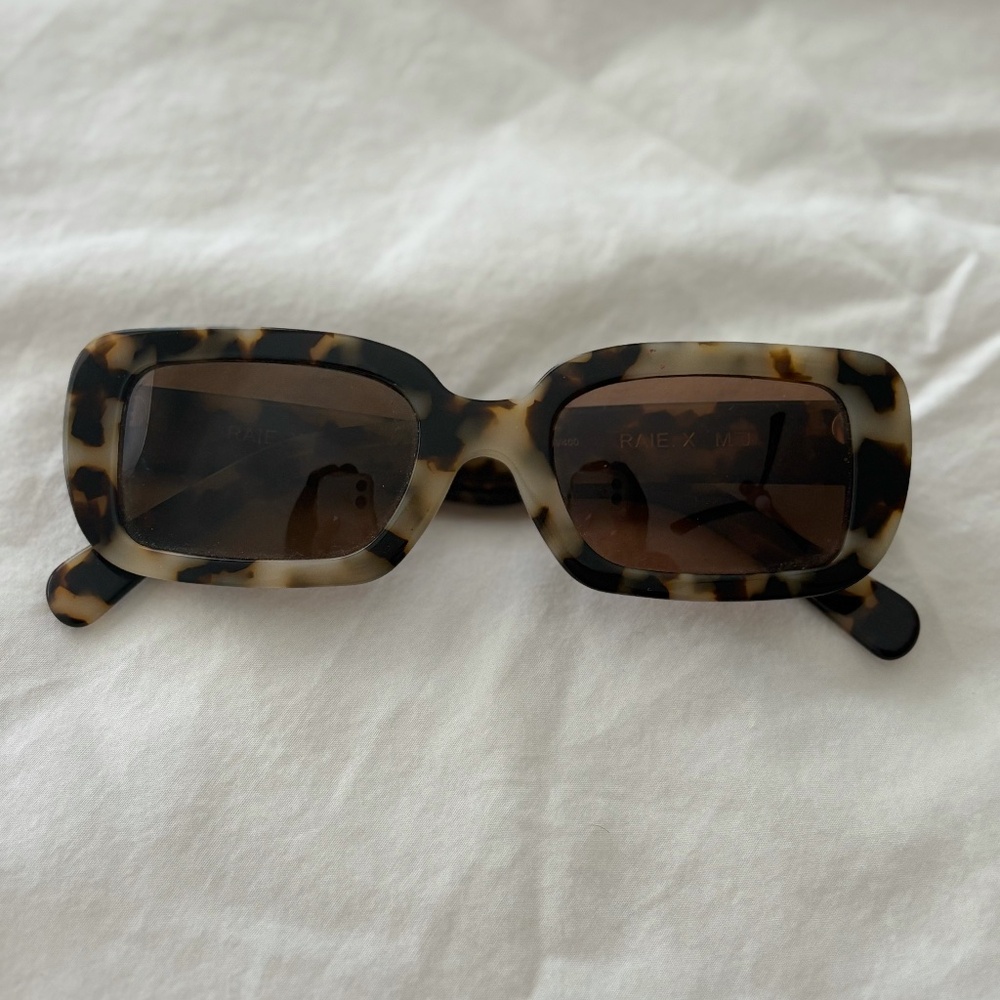 Raie Eyewear - Mary Sunglasses in Moo Tort
